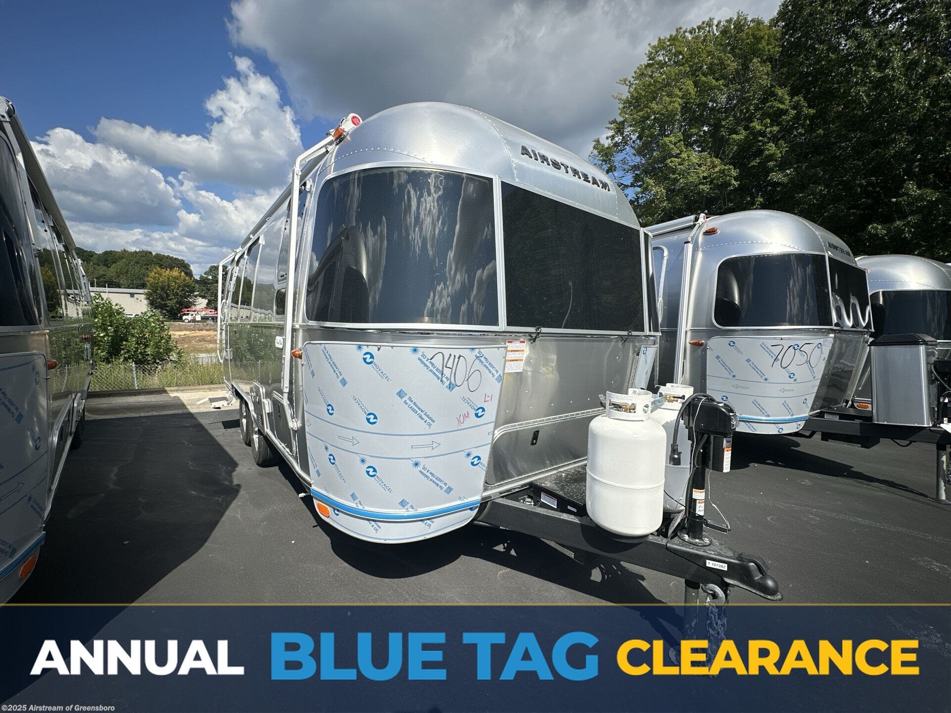 New 2026 Airstream Flying Cloud 23FB Twin available in Colfax, North Carolina