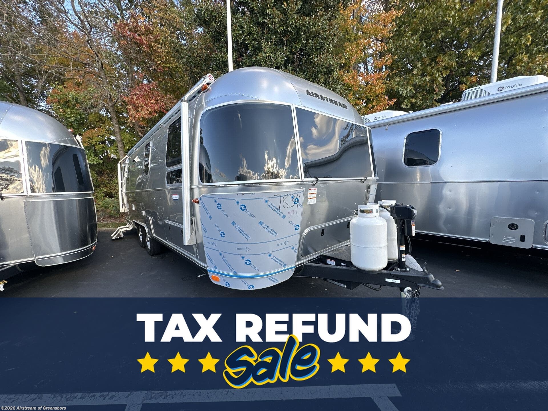 New 2026 Airstream International 27FB Twin available in Colfax, North Carolina