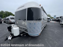 New 2026 Airstream Globetrotter 27FB Twin available in Colfax, North Carolina