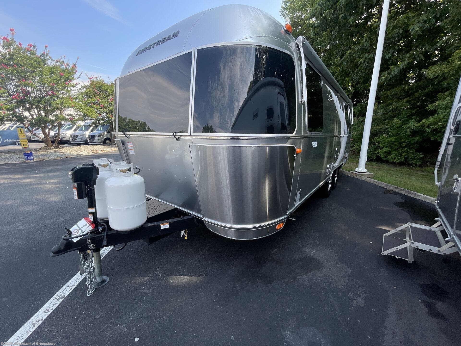 New 2027 Airstream Flying Cloud 25FB available in Colfax, North Carolina