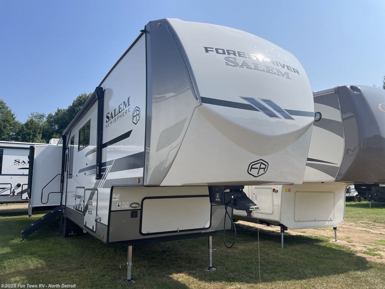 New 2026 Forest River Salem Hemisphere 380WDR available in North Branch, Michigan