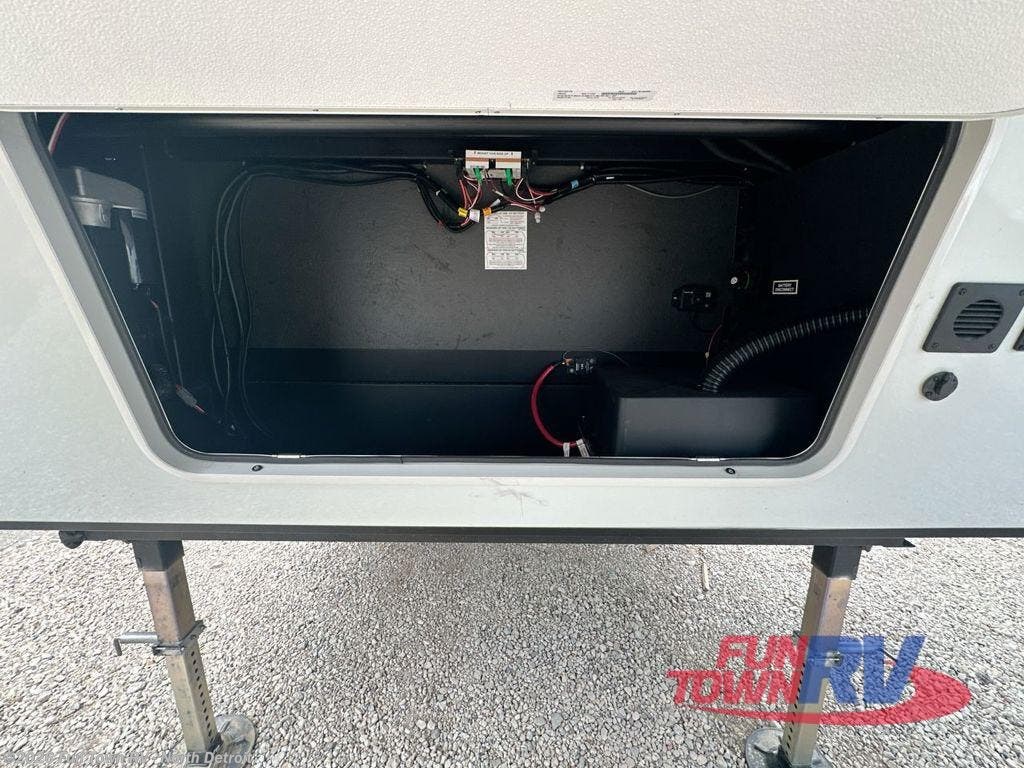 New 2026 Forest River Rockwood Signature R361RLS available in North Branch, Michigan