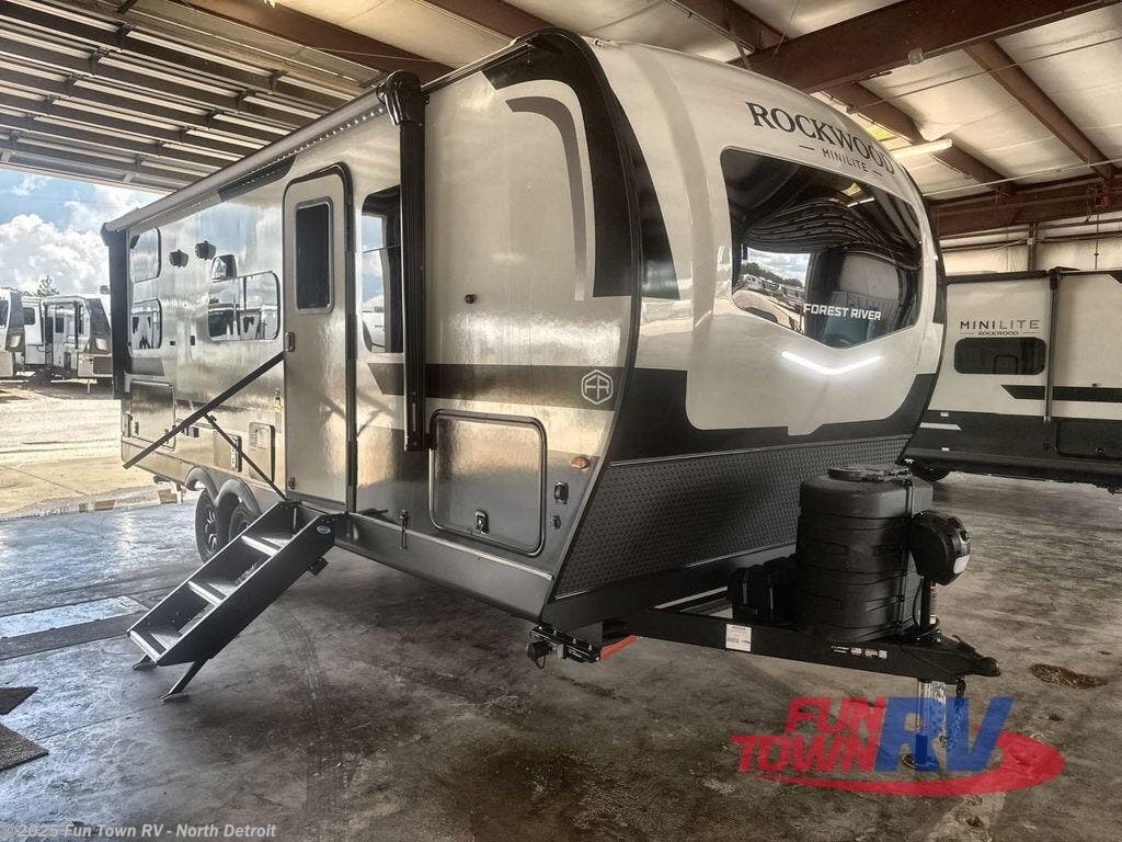 New 2026 Forest River Rockwood Mini Lite 2509S available in North Branch, Michigan
