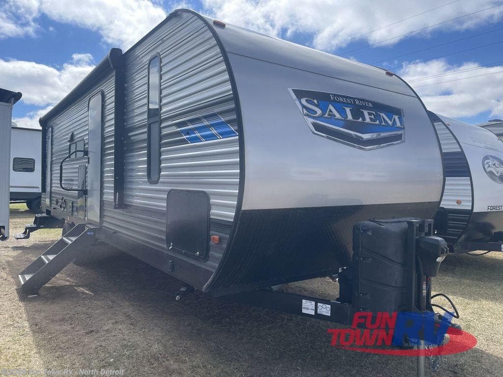 Used 2022 Forest River Salem 26DBUD available in North Branch, Michigan
