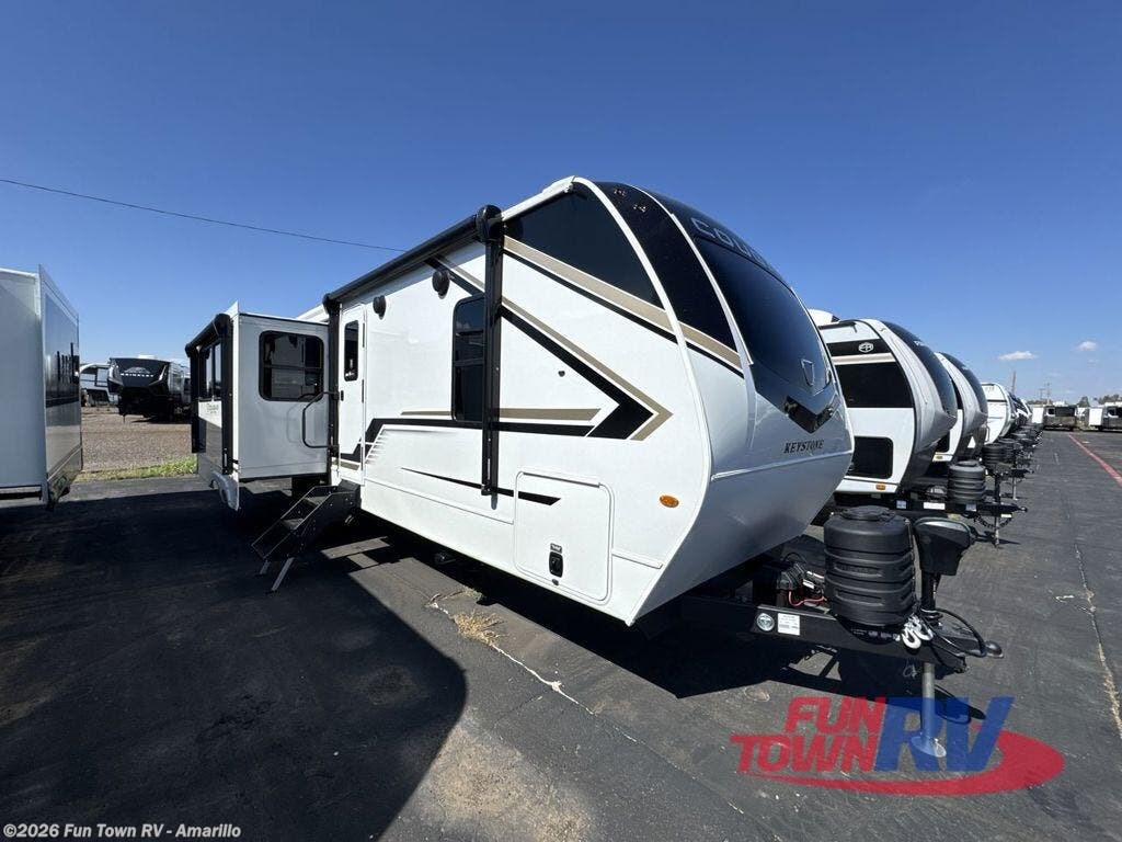 New 2026 Keystone Cougar Half-Ton 29RLP available in Amarillo, Texas