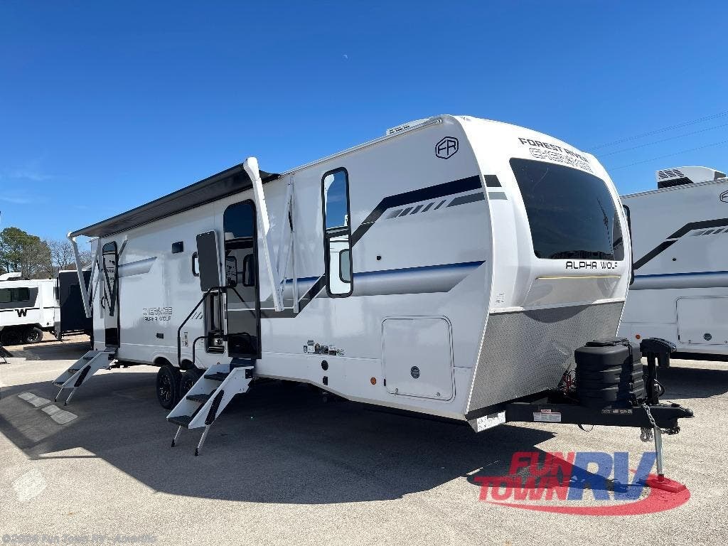 New 2026 Forest River Cherokee Alpha Wolf 26DBH available in Amarillo, Texas