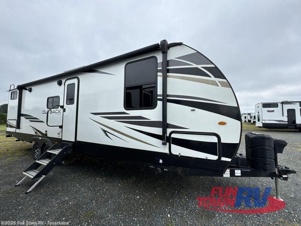 Used 2023 Keystone Outback Ultra Lite 291UBH available in Texarkana, Arkansas