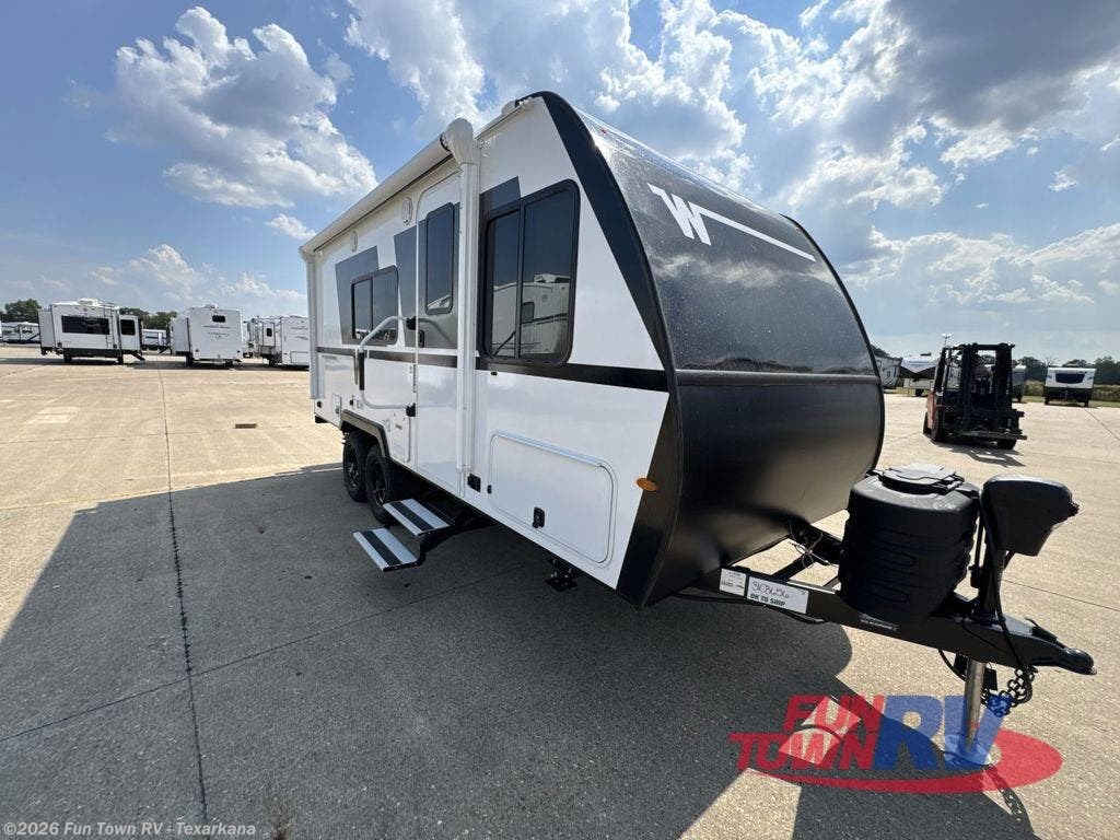 New 2026 Winnebago Micro Minnie 2100BH available in Texarkana, Arkansas