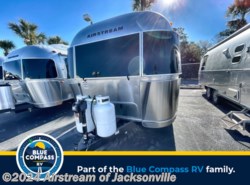 New 2024 Airstream Flying Cloud 27FB Queen available in Jacksonville, Florida