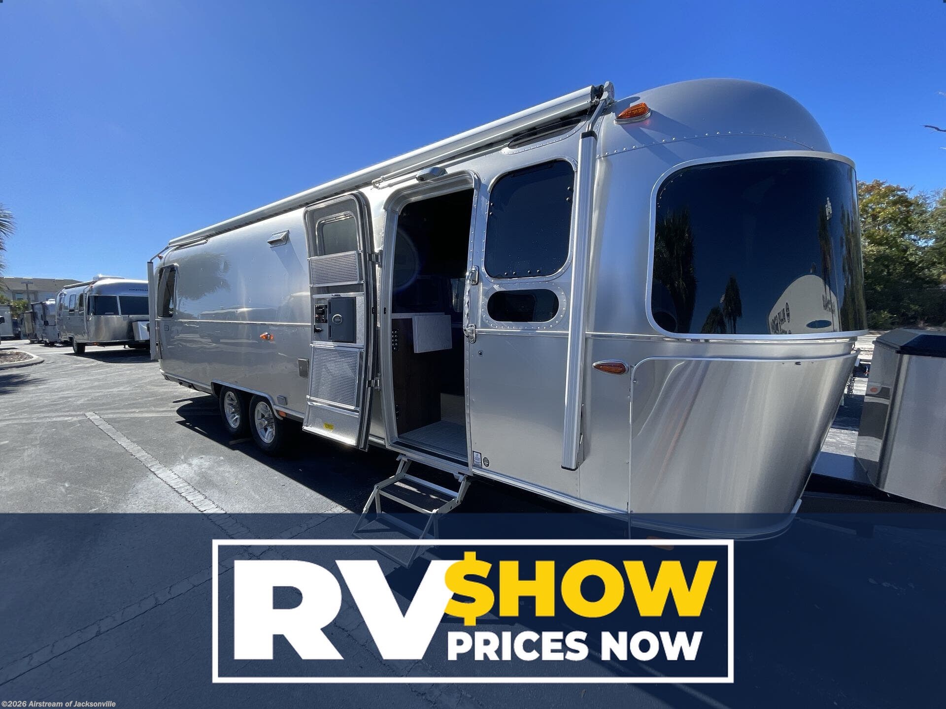New 2026 Airstream Classic 30RB available in Jacksonville, Florida