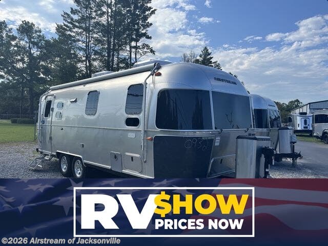 New 2027 Airstream Flying Cloud 25FB Twin available in Jacksonville, Florida