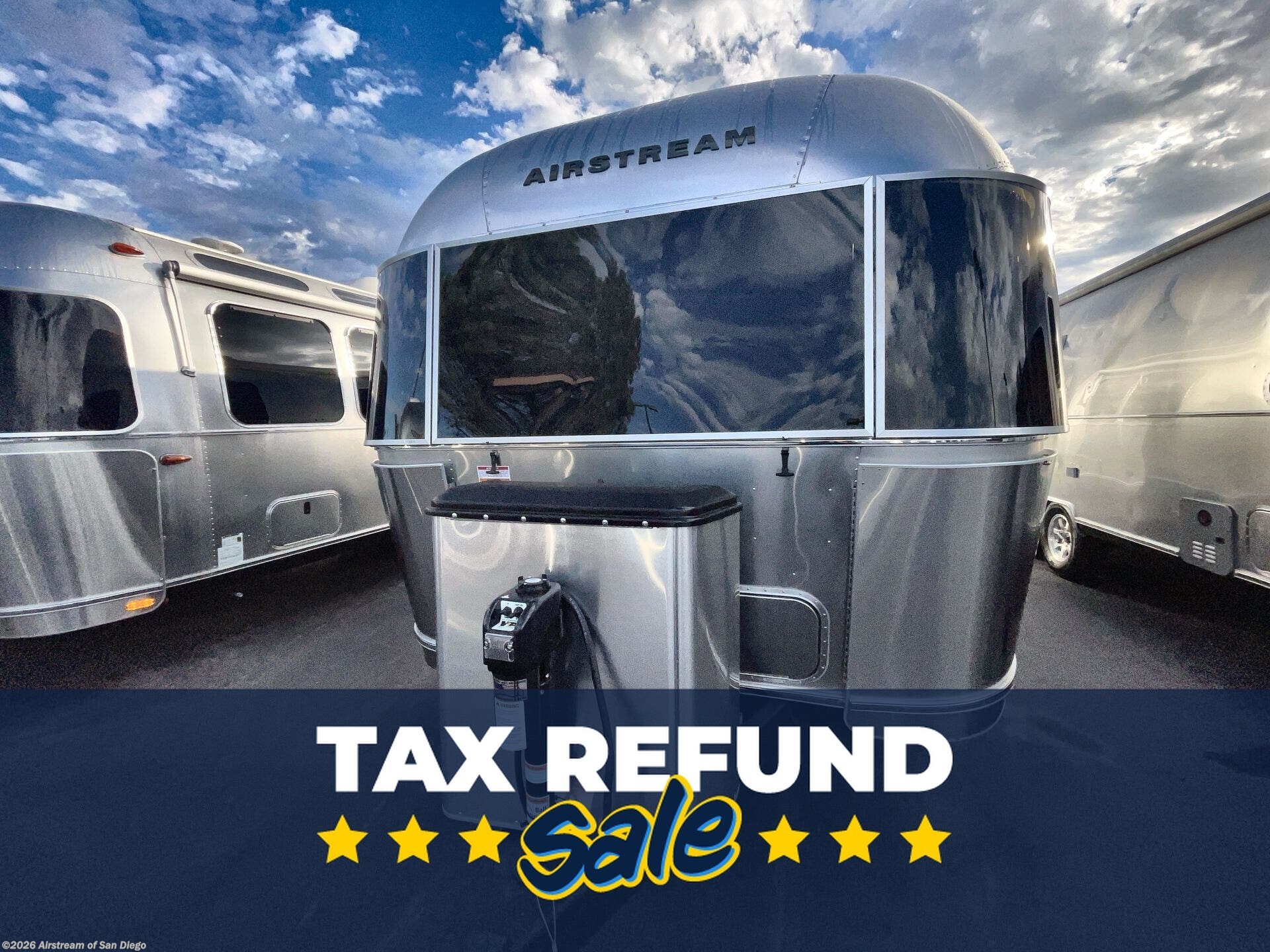 New 2026 Airstream International 27FB available in San Diego, California