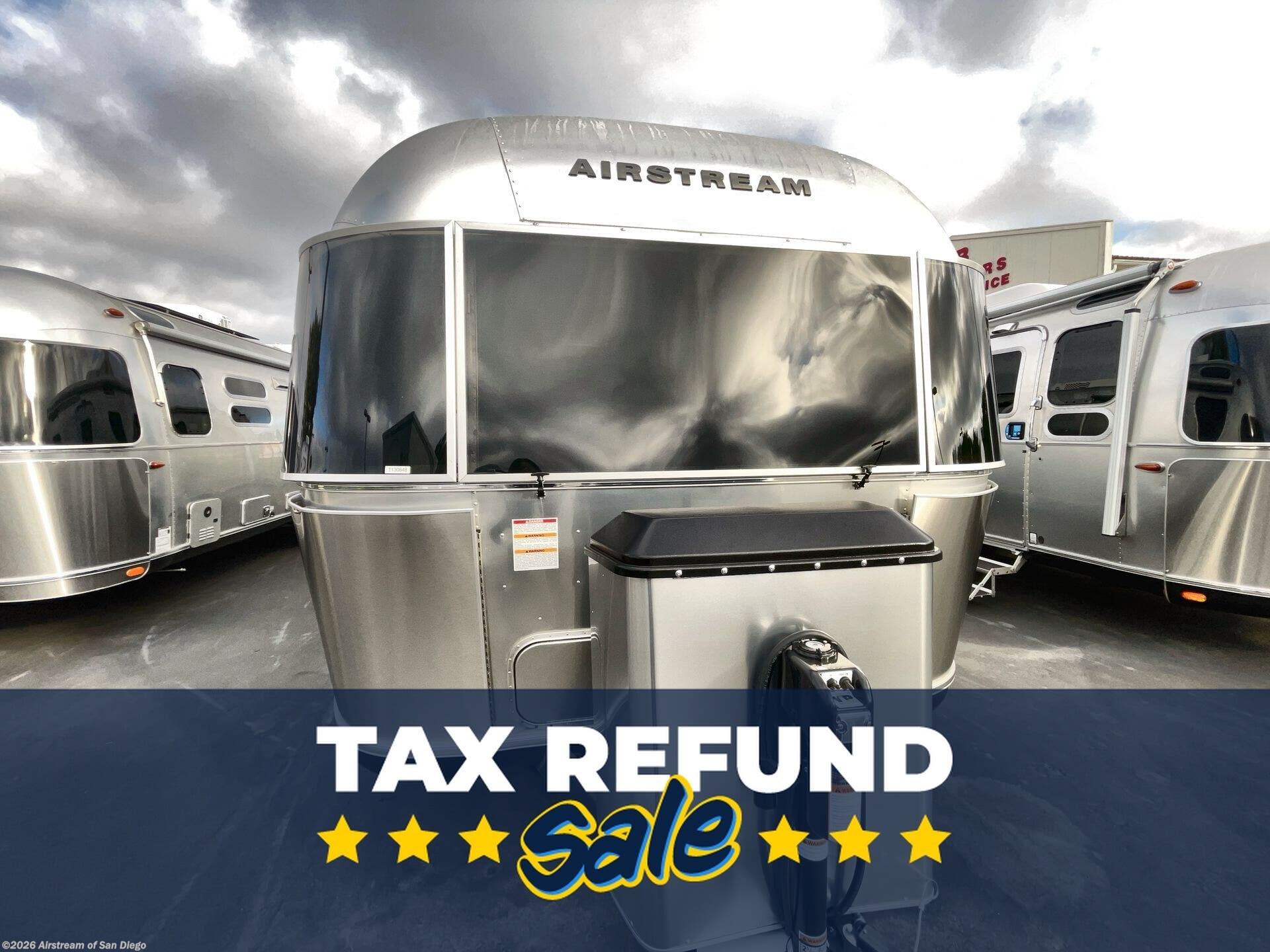 New 2026 Airstream Classic 33FB available in San Diego, California