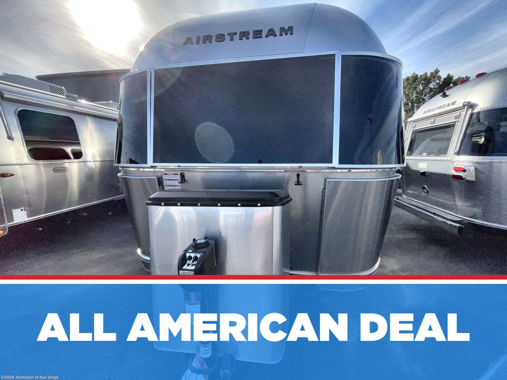 New 2026 Airstream Flying Cloud 23FB available in San Diego, California