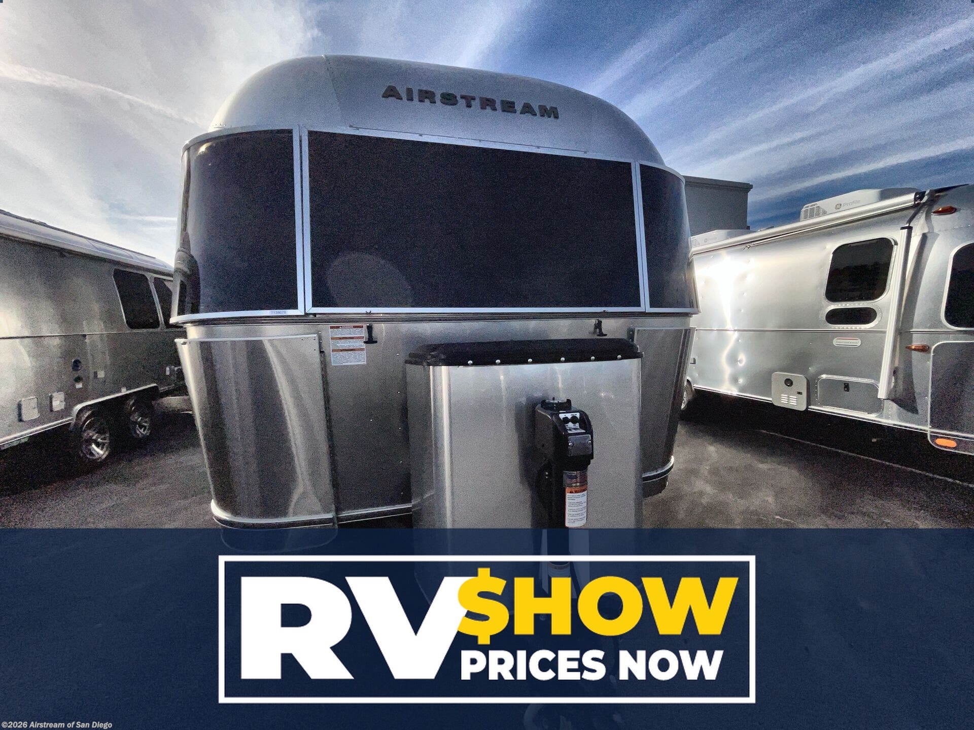 New 2026 Airstream Trade Wind 25FB available in San Diego, California