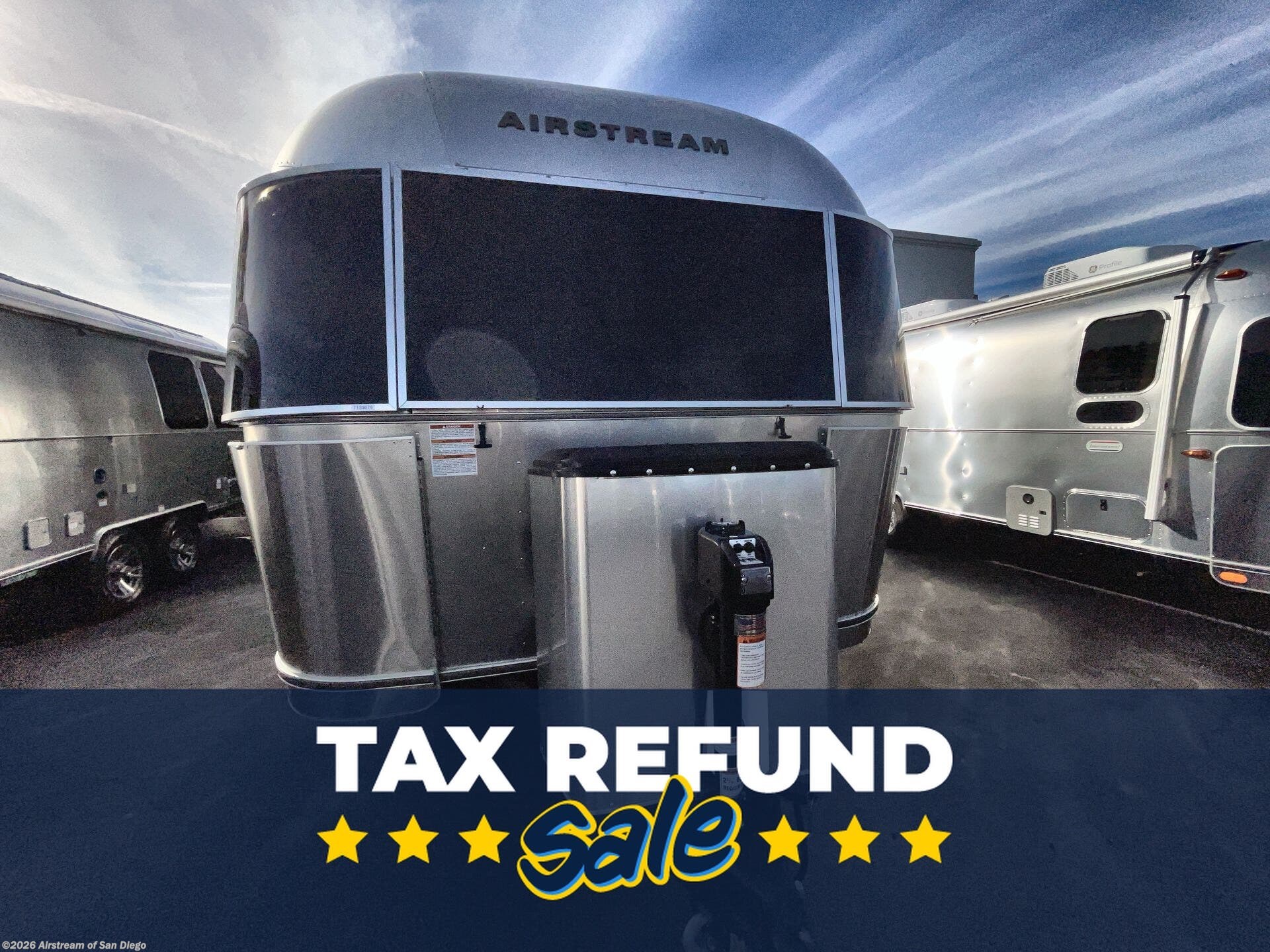 New 2026 Airstream Trade Wind 25FB available in San Diego, California