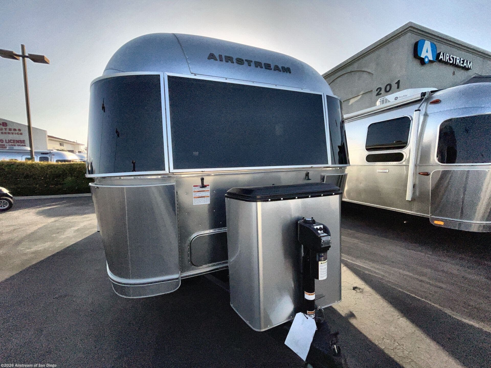 New 2026 Airstream International 27FBQ available in San Diego, California