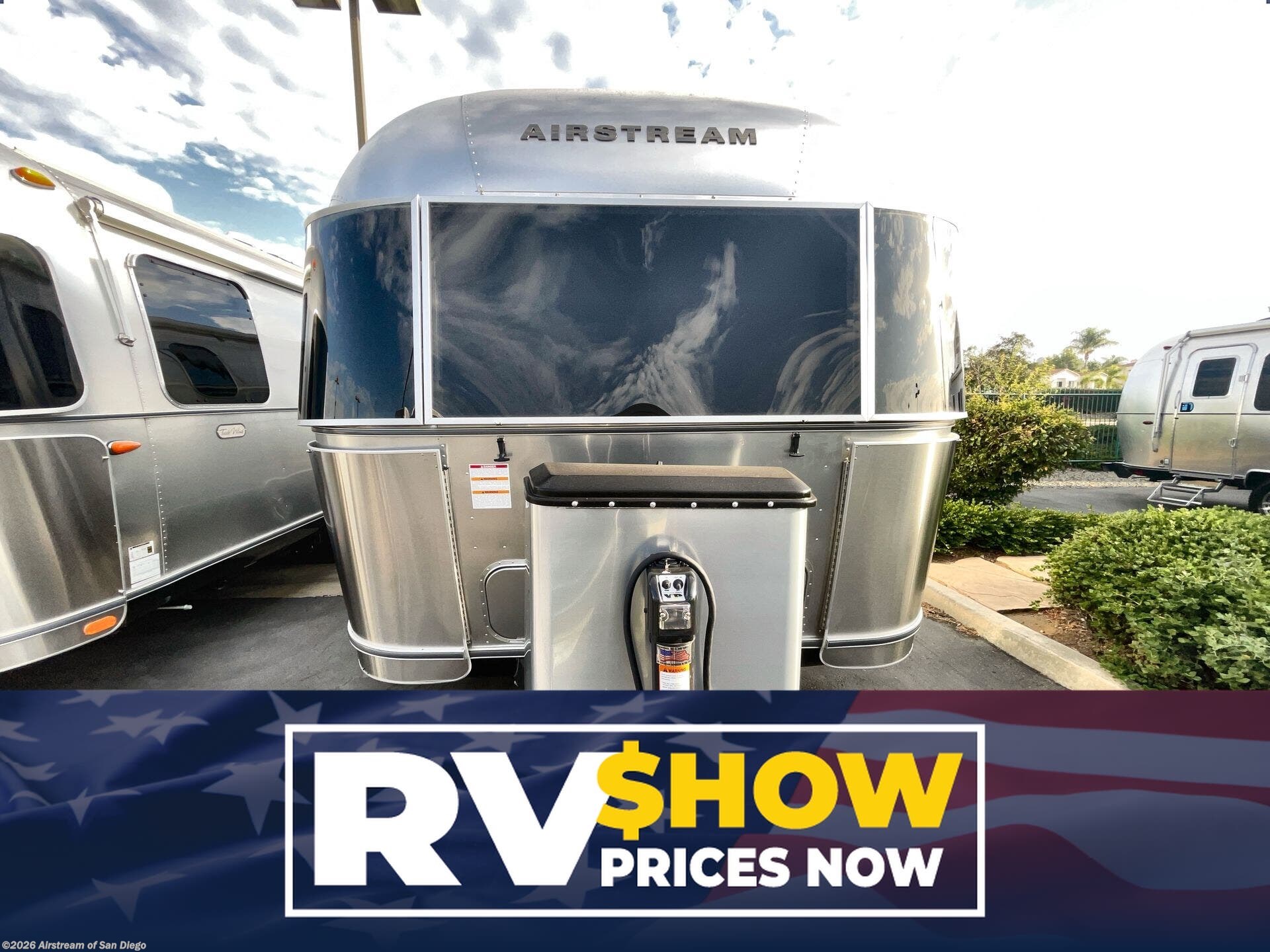 New 2027 Airstream Trade Wind 25FB Twin available in San Diego, California