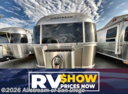 New 2026 Airstream Globetrotter 30RB Twin available in San Diego, California