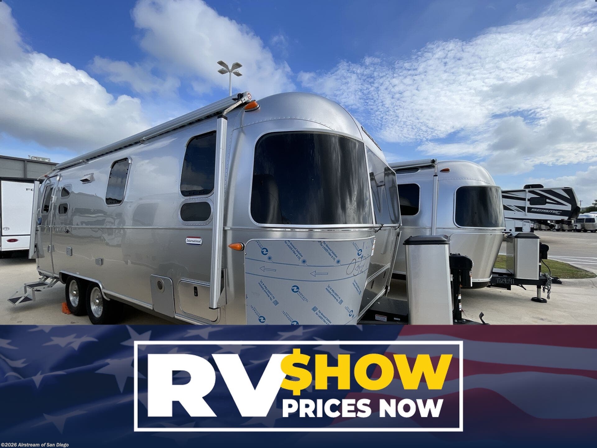 New 2027 Airstream International 25FB Twin available in San Diego, California