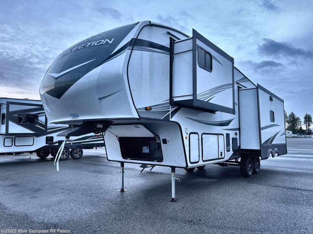 New 2025 Grand Design Reflection 303RLS available in Pasco, Washington