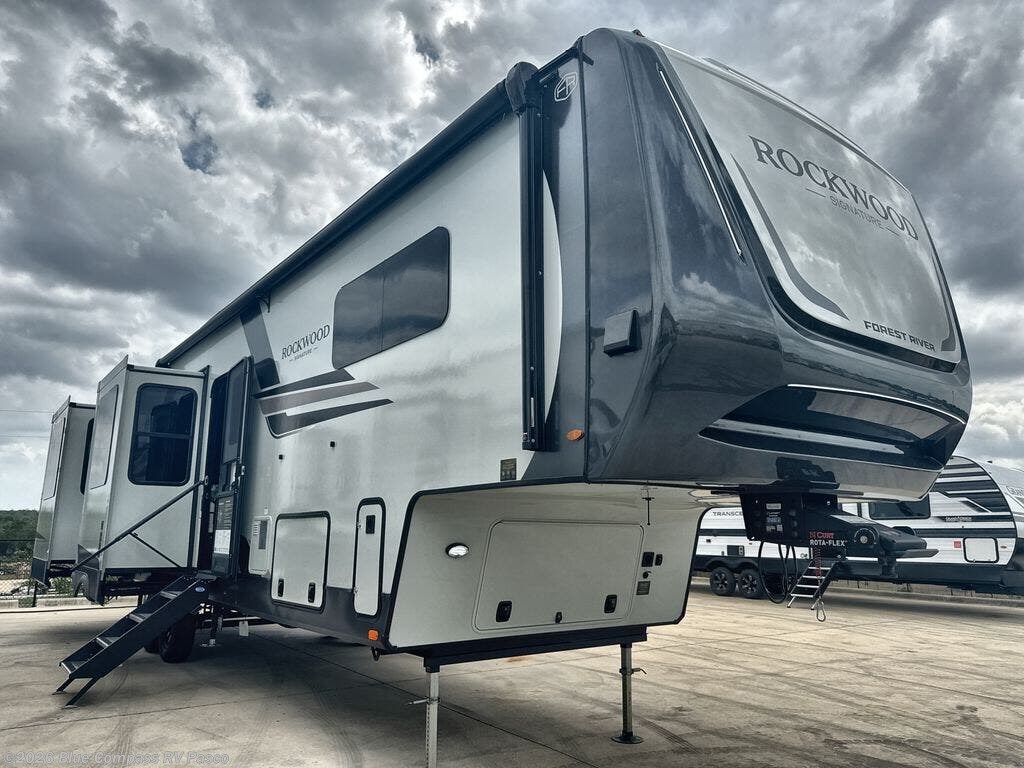 New 2026 Forest River Rockwood Signature 404SRK available in Pasco, Washington