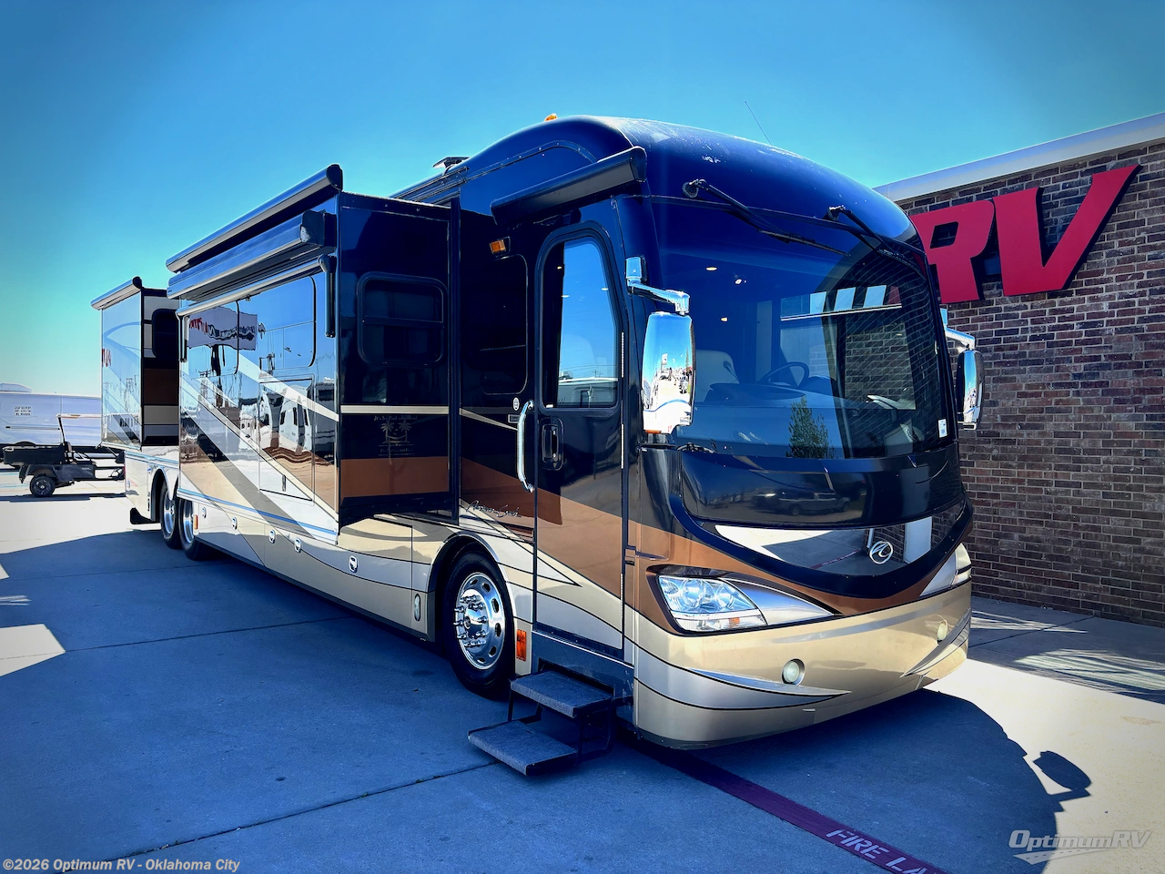 Used 2014 American Coach American Revolution 42T available in Moore, Oklahoma