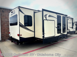 Used 2019 Prime Time LaCrosse 3399SE available in Moore, Oklahoma