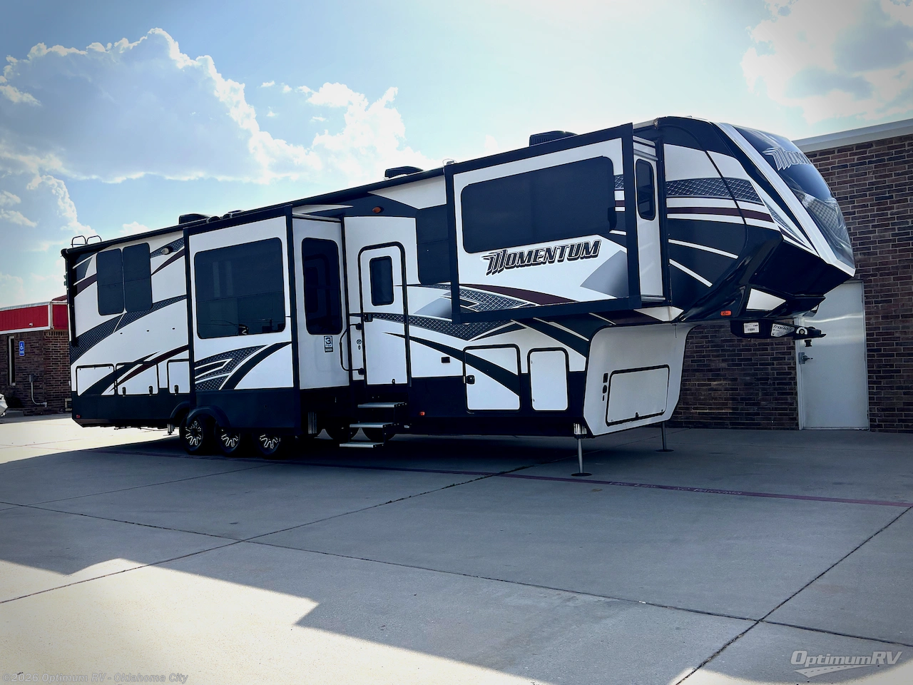 Used 2016 Grand Design Momentum 376TH available in Moore, Oklahoma