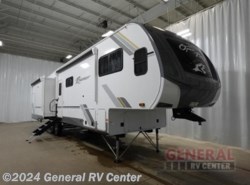 New 2025 Highland Ridge Roamer 354MBH available in Salisbury, North Carolina