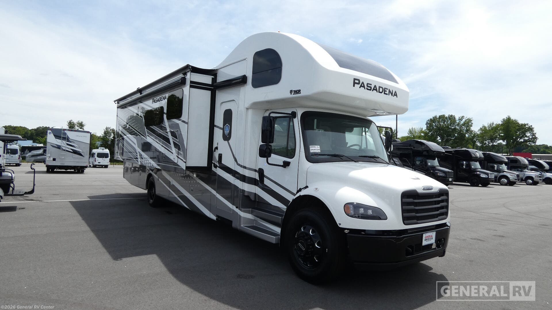 New 2027 Thor Motor Coach Pasadena 38DX available in Salisbury, North Carolina