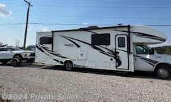 Used 2021 Jayco Redhawk 31F, Driver slide out, bunks, available in Defiance, Ohio