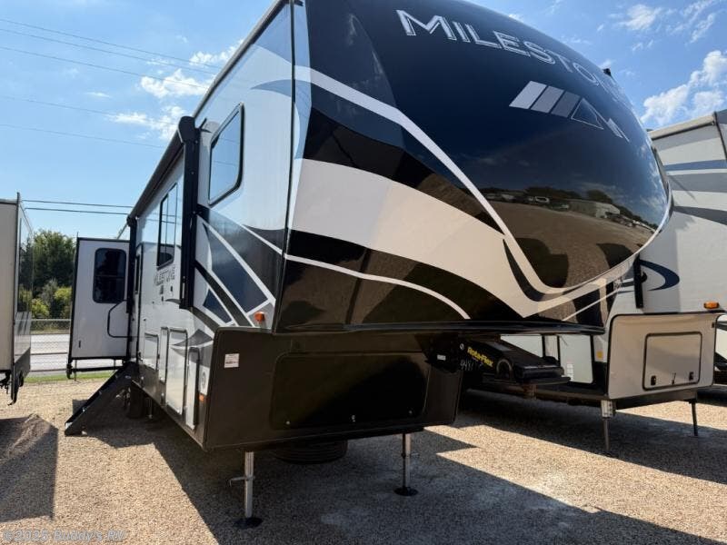 Used 2021 Heartland Milestone 377MB available in Cleburne, Texas