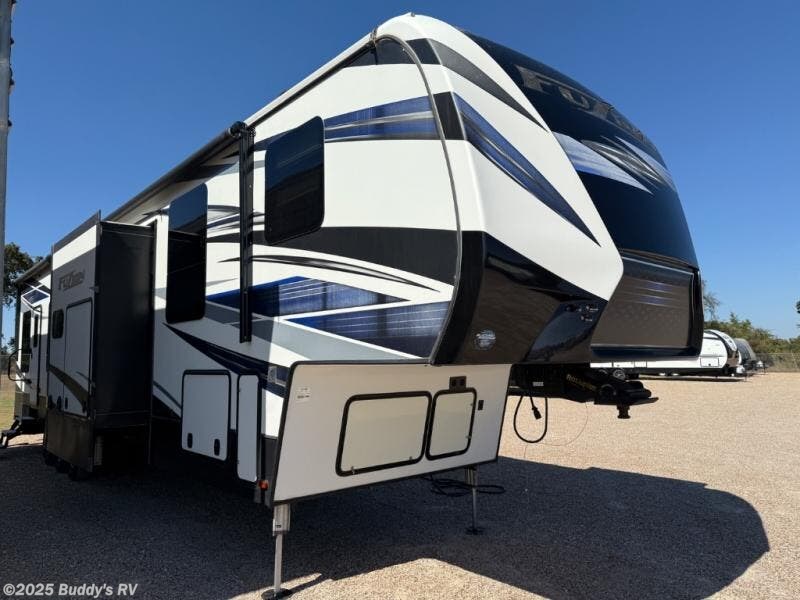 Used 2018 Keystone Fuzion 427 available in Cleburne, Texas