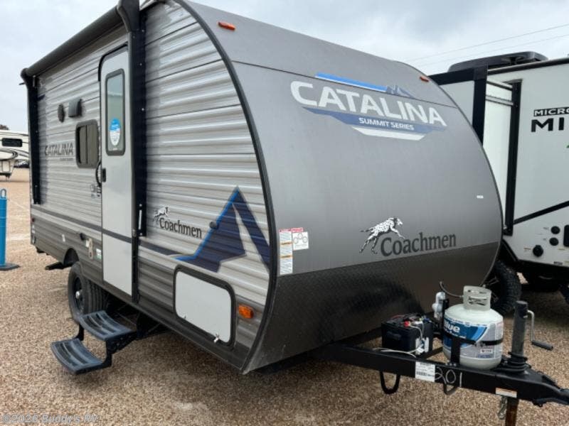 Used 2023 Coachmen Catalina Summit Series 7 164BHX available in Cleburne, Texas