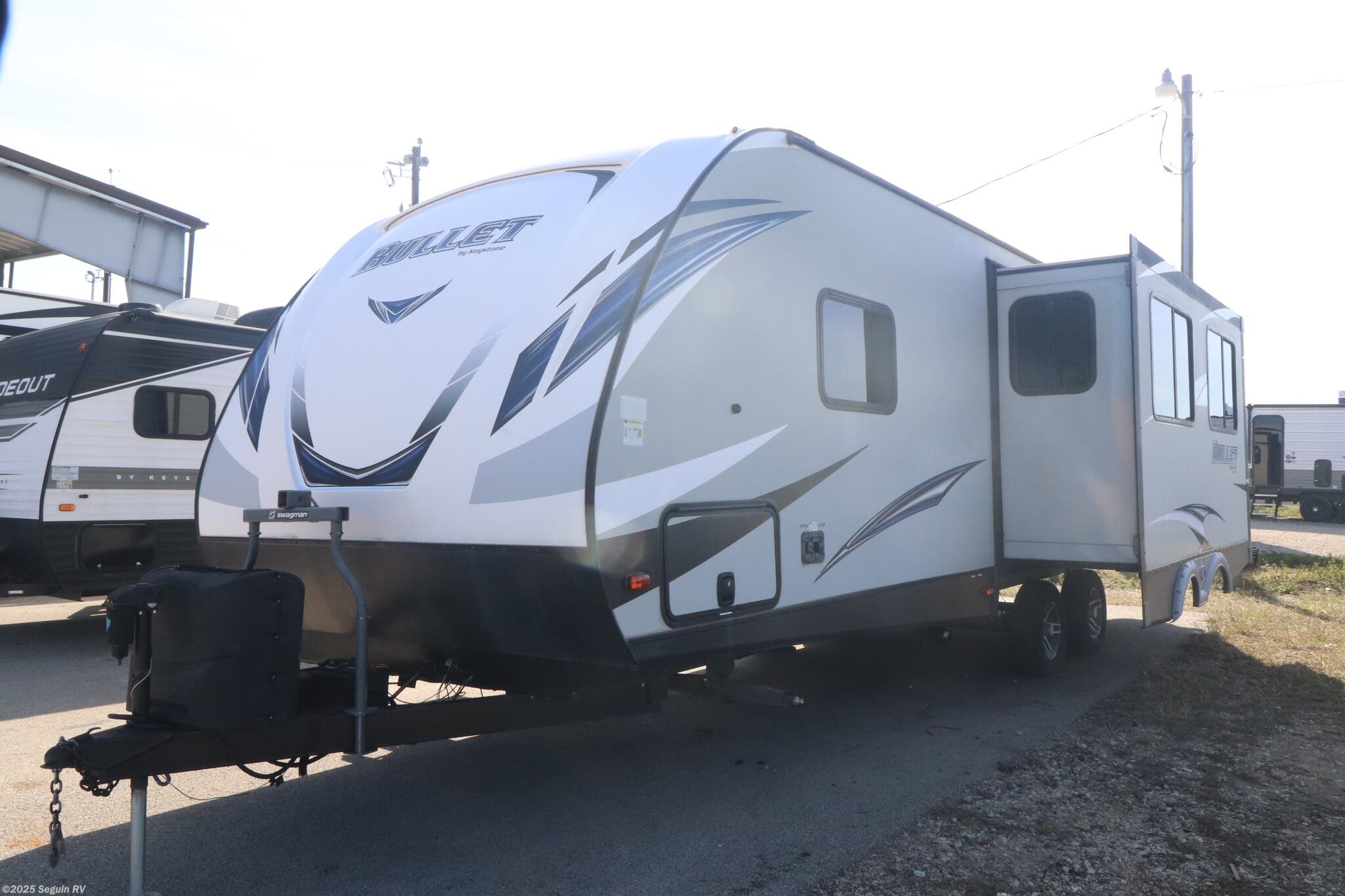 Used 2019 Keystone Bullet 269RLS available in Seguin, Texas