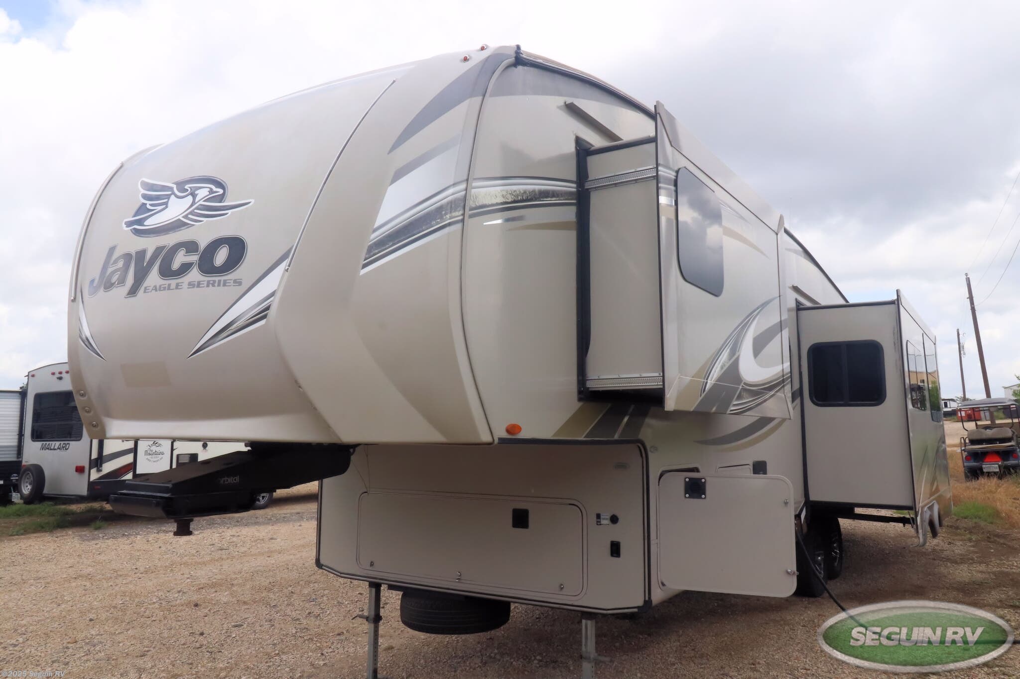 Used 2018 Jayco Eagle HT 30.5MLOK available in Seguin, Texas