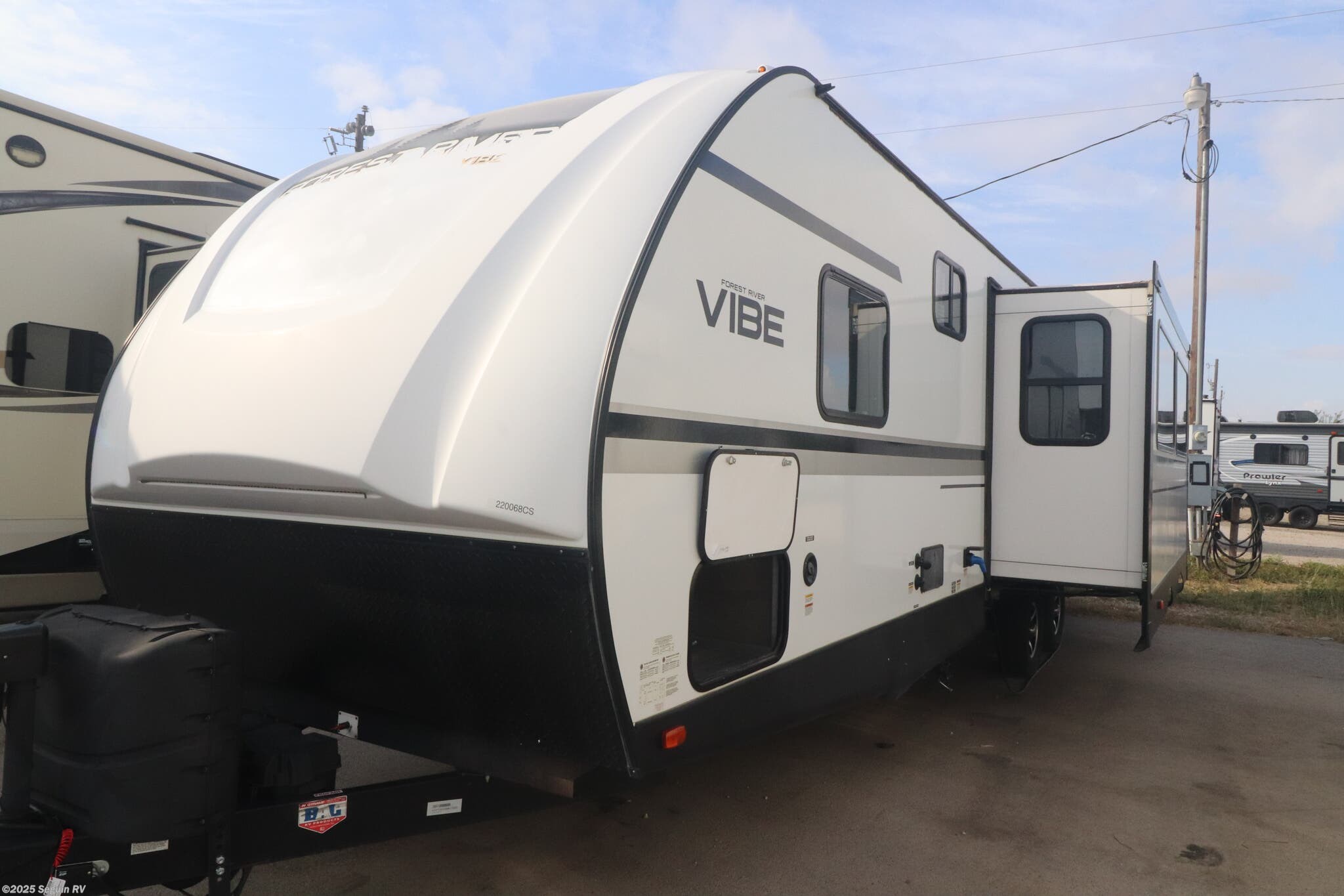Used 2021 Forest River Vibe 28BH available in Seguin, Texas