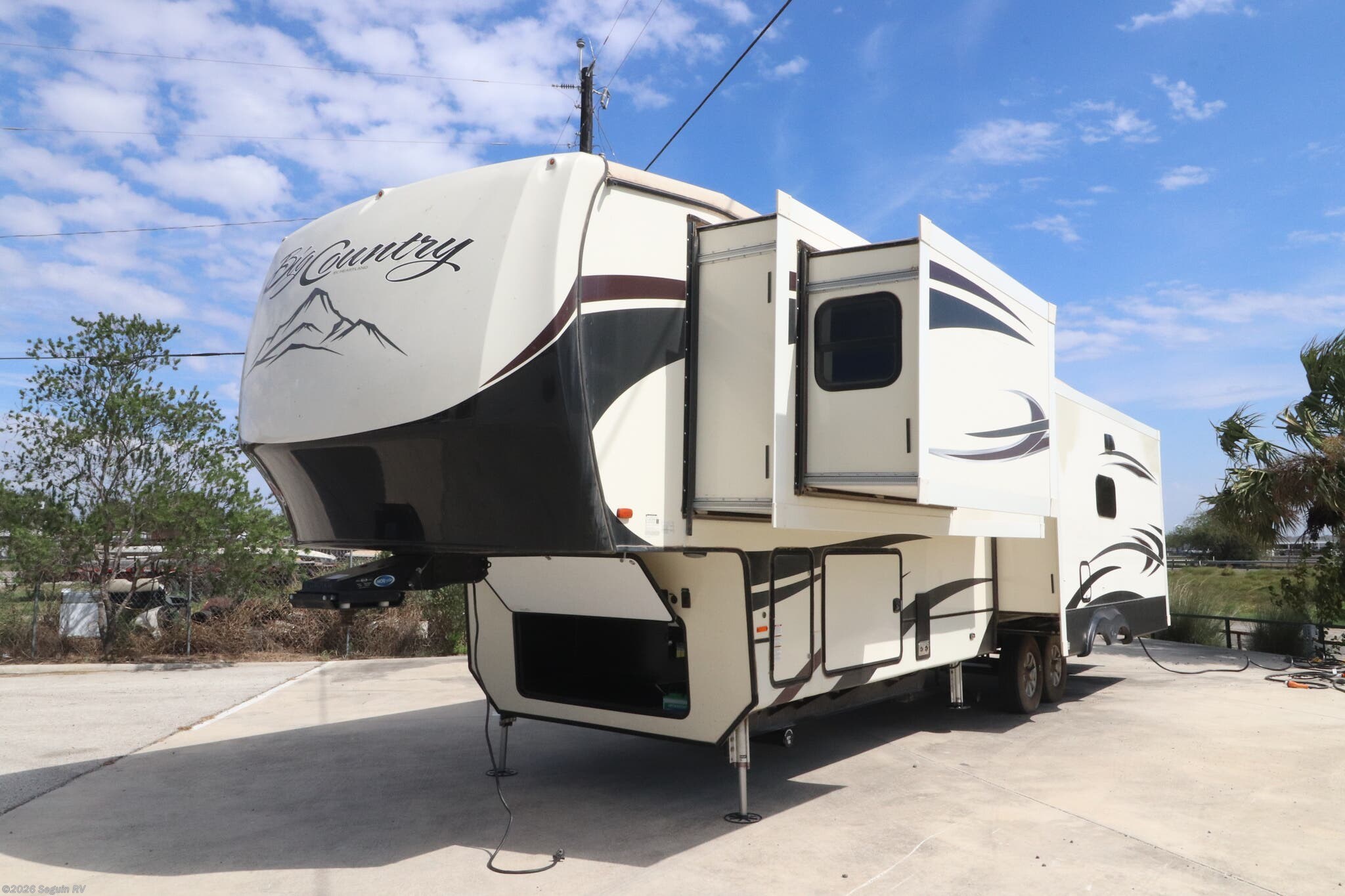 Used 2018 Heartland Big Country 3560SS available in Seguin, Texas