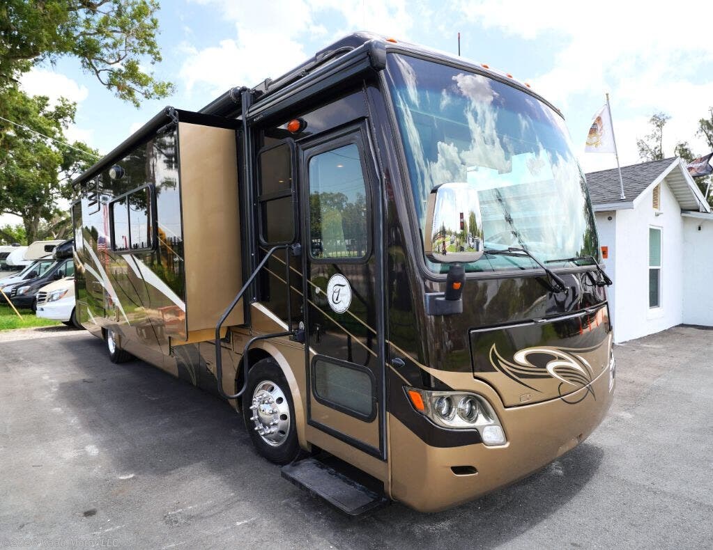 Used 2012 Tiffin  Breeze 32BR available in Gibsonton, Florida