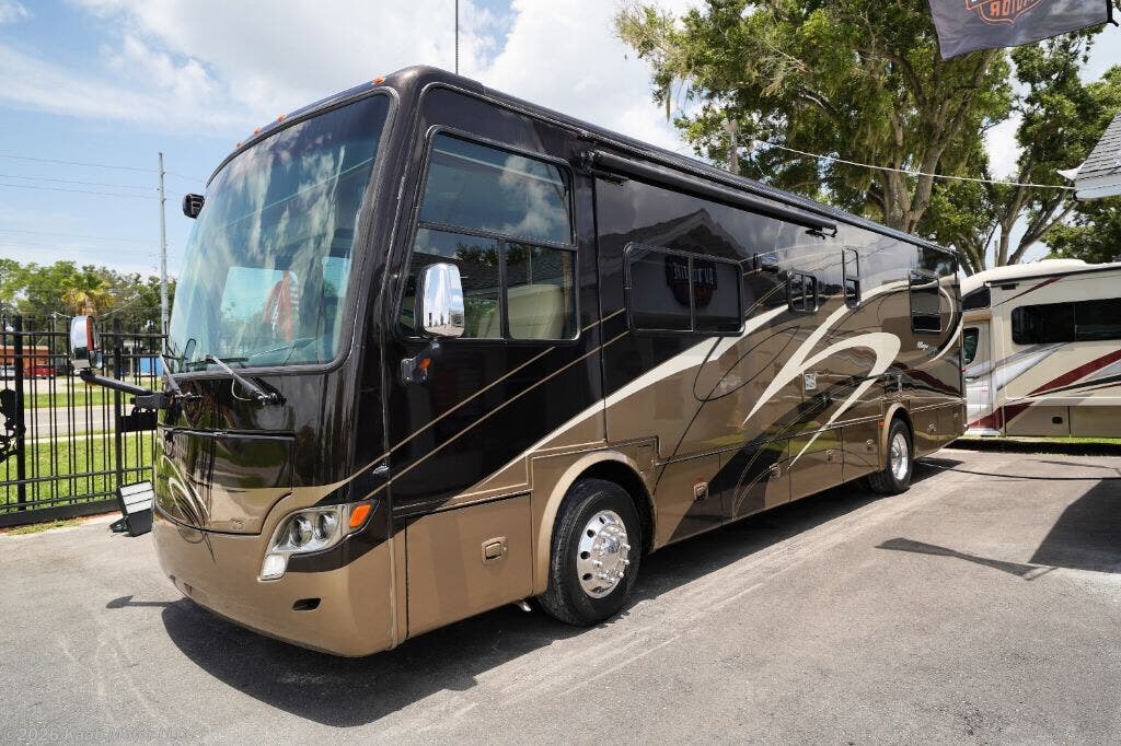 Used 2012 Tiffin  Breeze 32BR available in Gibsonton, Florida