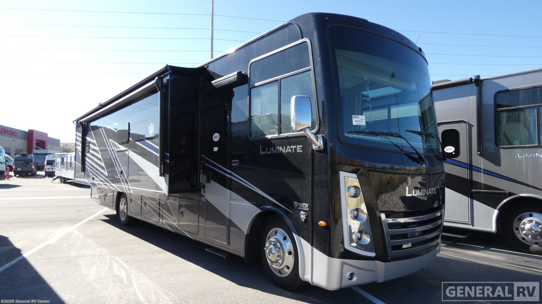 New 2026 Thor Motor Coach Luminate CC35 available in South Weber, Utah