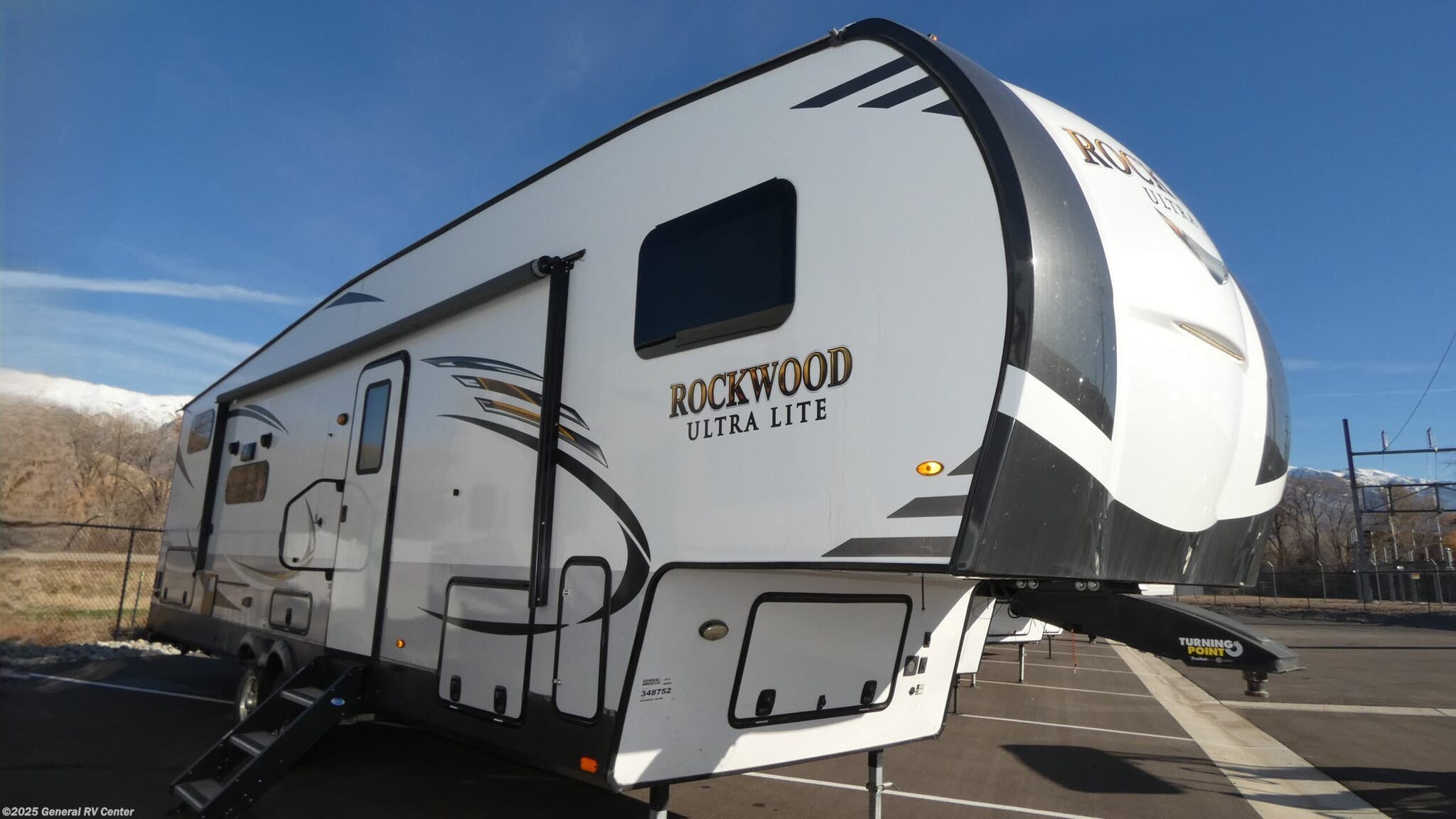 Used 2019 Forest River Rockwood Ultra Lite 2891BH available in South Weber, Utah