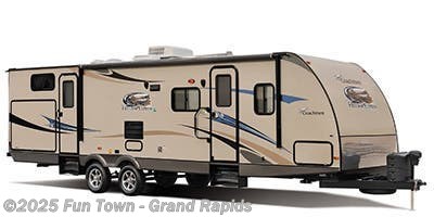 Used 2015 Coachmen Freedom Express 310BHDS available in Rockford, Michigan