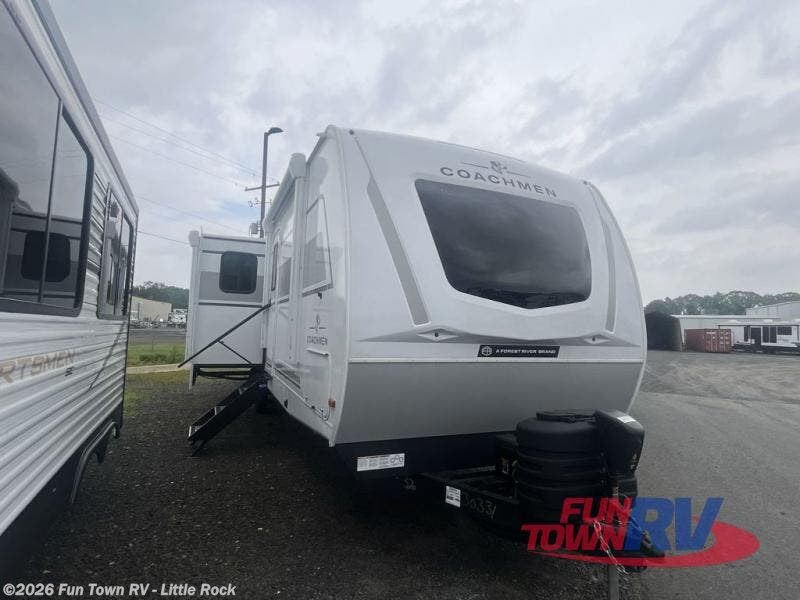 Used 2025 Coachmen Freedom Express Ultra Lite 326BHDS available in Little Rock, Arkansas