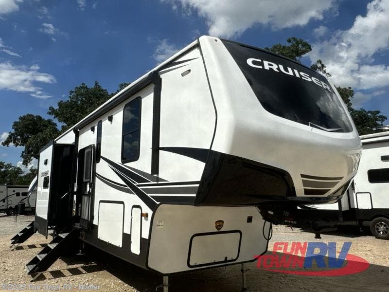 Used 2022 CrossRoads Cruiser 3851BL available in Waller, Texas