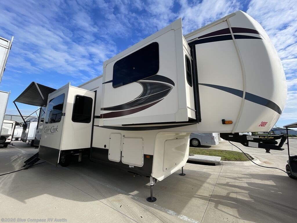 Used 2020 Forest River Cedar Creek Silverback 37RTH available in Buda, Texas
