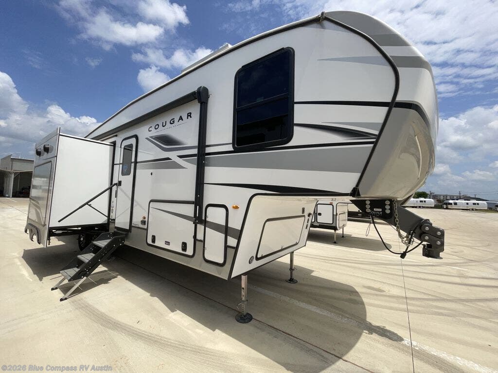 Used 2025 Keystone Cougar 29RKS available in Buda, Texas