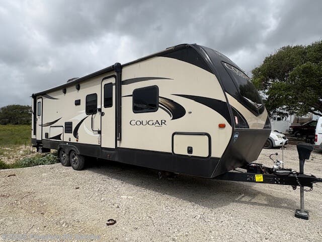 Used 2019 Keystone Cougar Half-Ton East 29BHS available in Aransas Pass, Texas