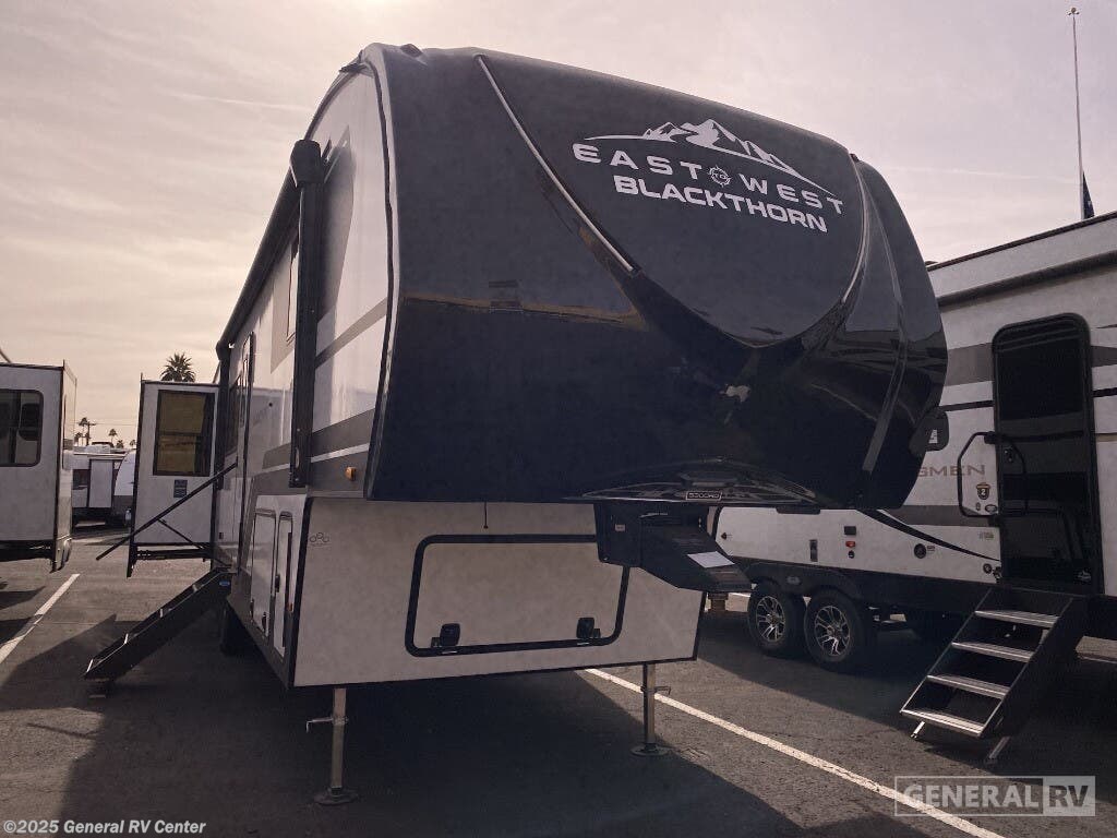 New 2025 East to West Blackthorn 3300RD available in Mesa, Arizona